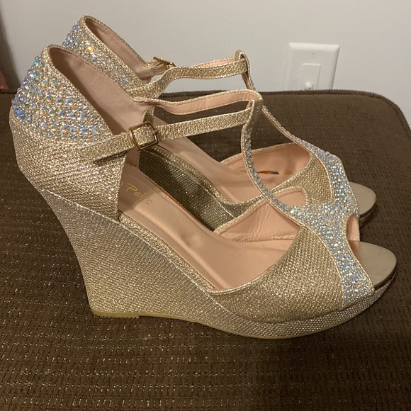 DREAM PAIRS Women's Gold Glitter Platform Wedge Sandals Peep Toe Wedge 9.5 - Picture 2 of 5